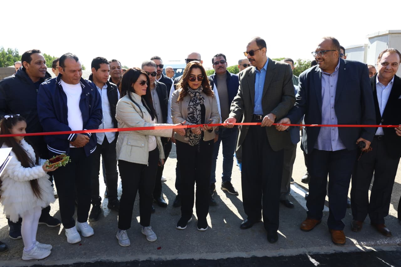 وزيرة التخطيط والتنمية الاقتصادية ووزيرة التنمية المحلية ومحافظ سوهاج يفتتحون محطة المعالجة الثلاثية للصرف الصحى بالهجارسة ويتفقدون الغابة الشجرية.. 1.8 مليار جنيه استثمارات المياه والصرف الصحى بالمحافظة - اليوم السابع