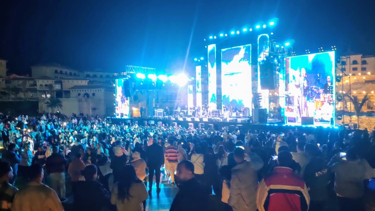 رامي صبري يحي حفل افتتاح The Village  أحدث وجهات التسوق والترفيه بالعاصمة الجديدة (4)