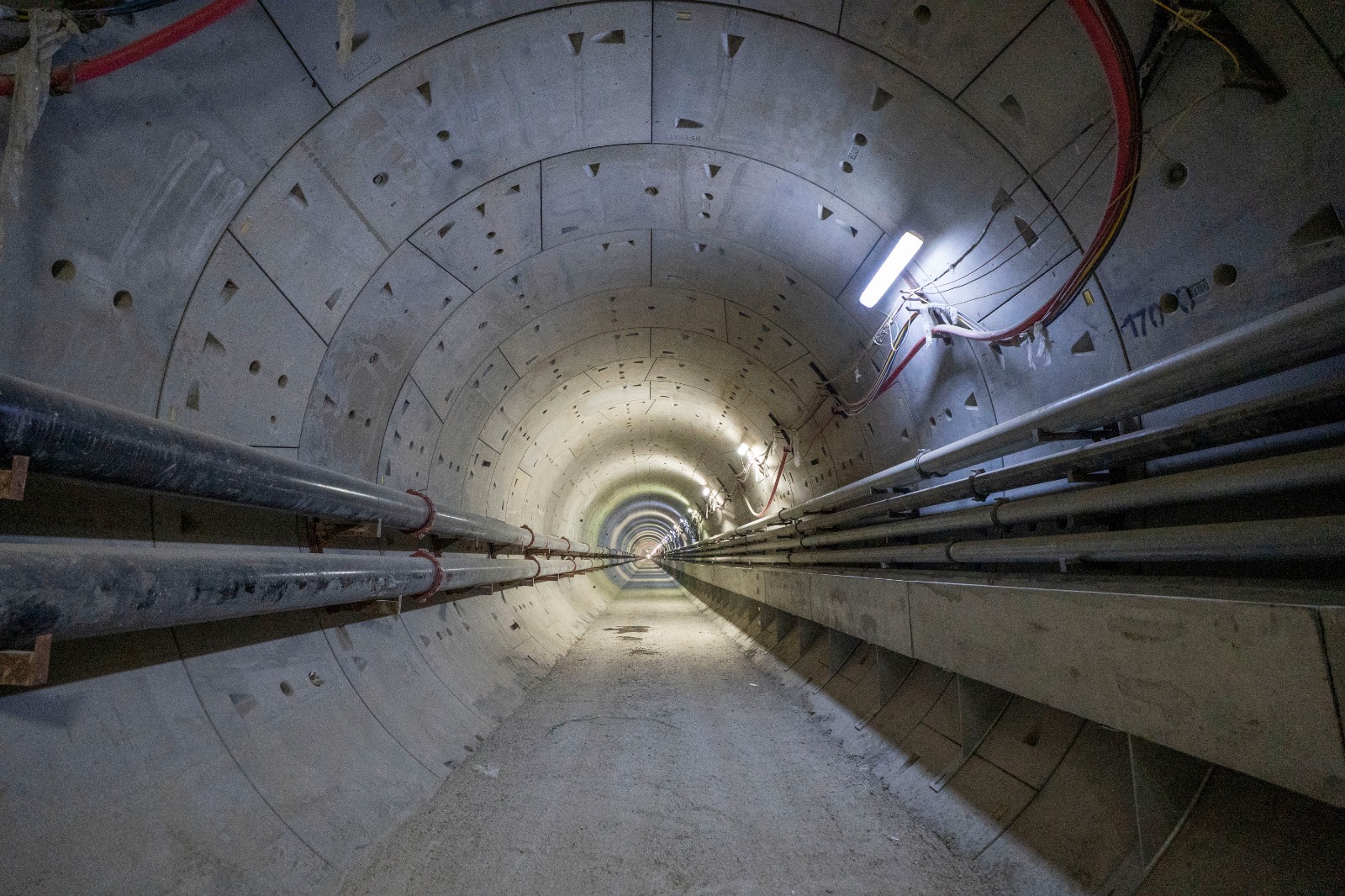 الخط الرابع لمترو الأنفاق (7)