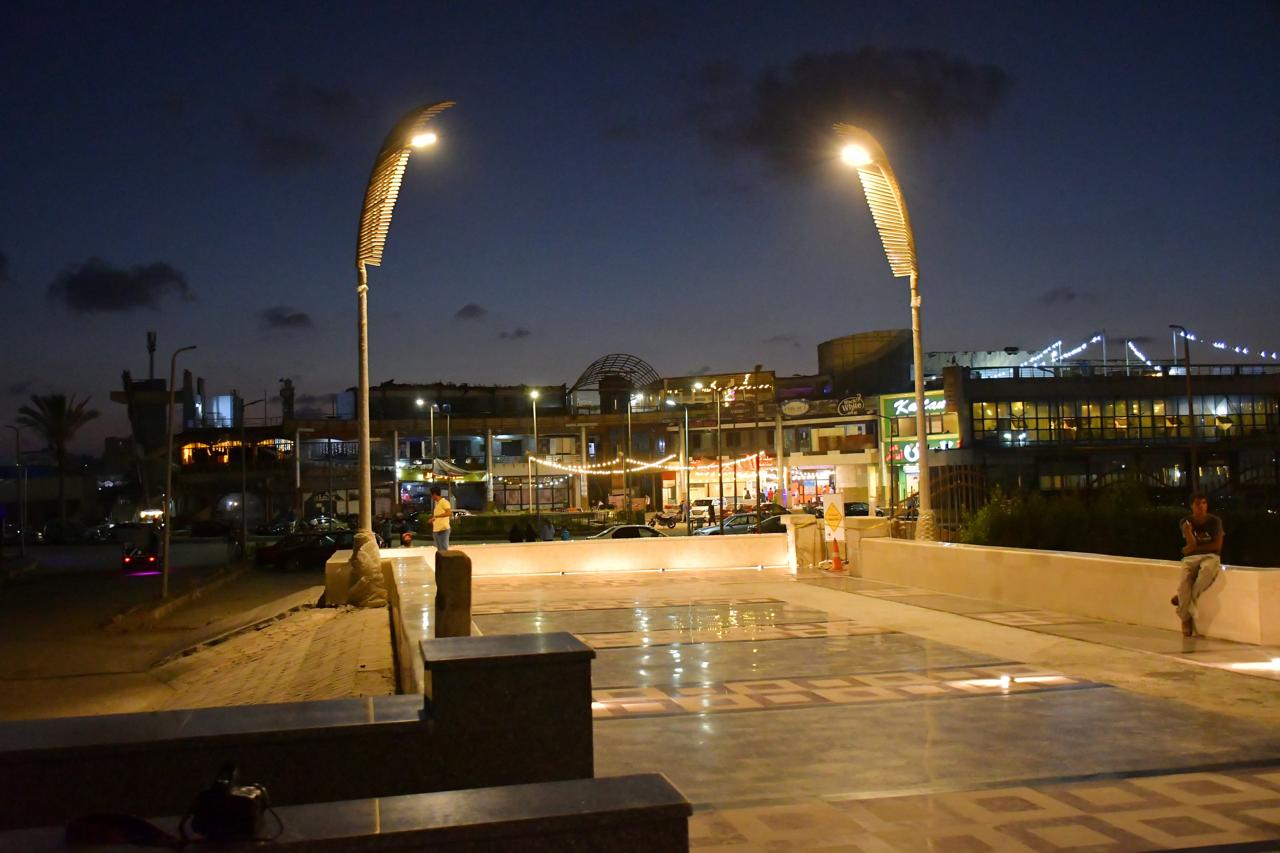 اضاءات في الكورنيش