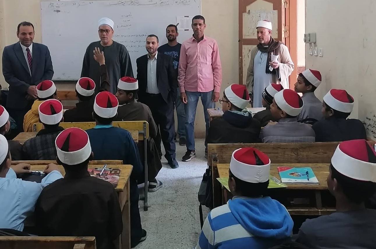 إشادة وفد أزهرى بمستوى طلاب بنين الأقصر وترسيخ لنهج المتابعة والإرتقاء