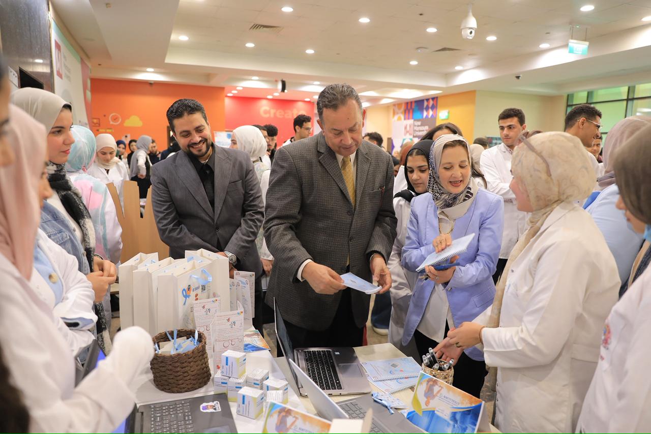 متابعة عرض طلاب صيدلة متابعة عرض طلاب صيدلة