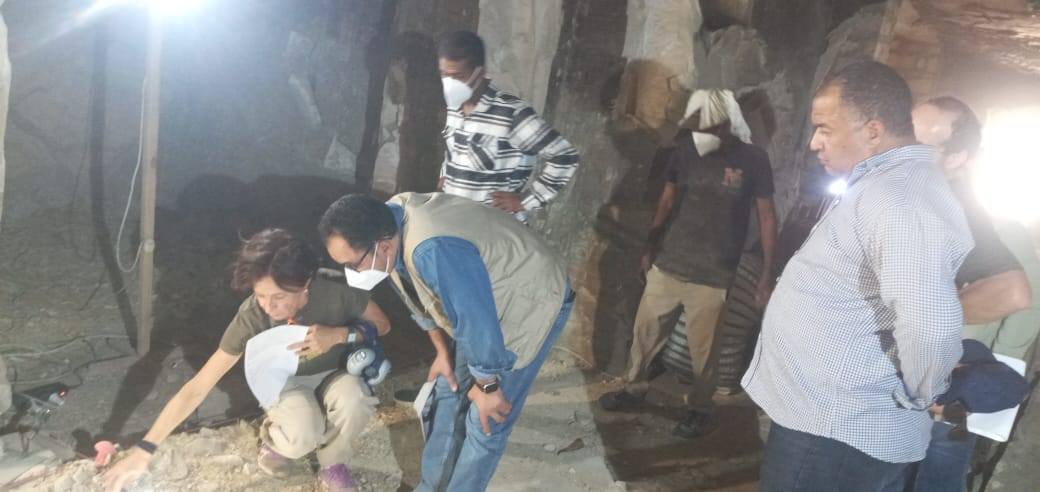 رصد أعمال البعثة الفرنسية بمقبرة بادي آمون أوبت بمنطقة جبانة العساسيف