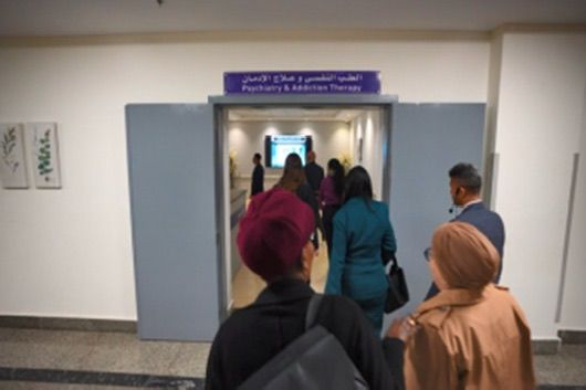 وفد دبلوماسي يزور مركز الإصلاح والتأهيل بالعاشر من رمضان (11)