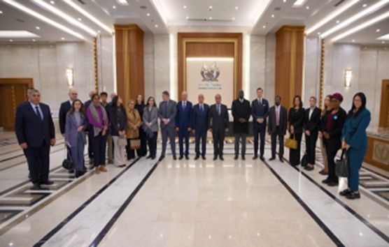 وفد دبلوماسي يزور مركز الإصلاح والتأهيل بالعاشر من رمضان (1)