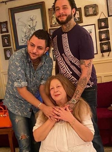 سمية الألفى وابنيها