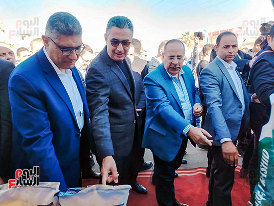 عرض المنتجات بالمعرض