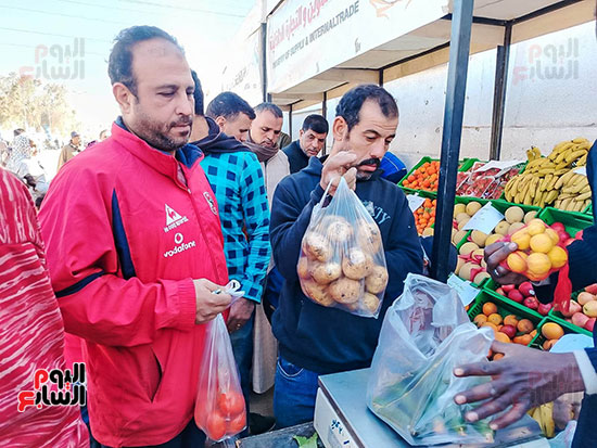 شراء منتجات الخضار