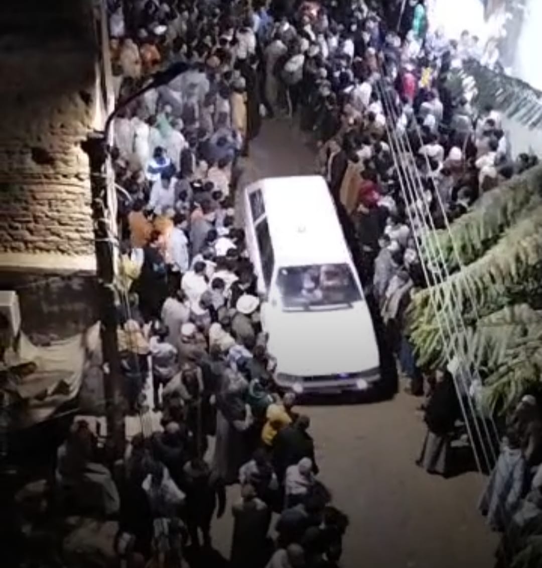 جانب من الجنازة