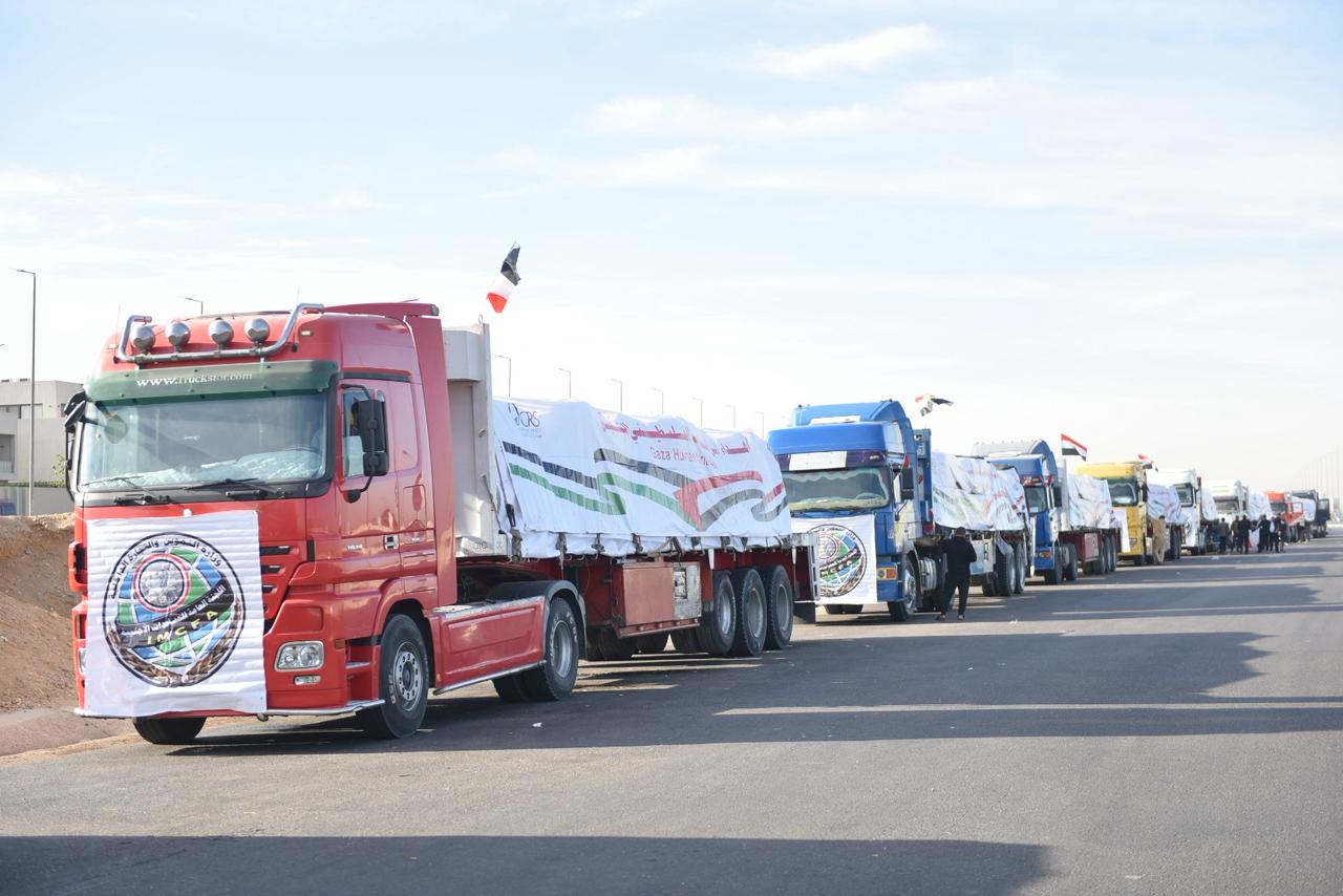 وزارة التموين تطلق قافلة مساعدات جديدة إلى غزة