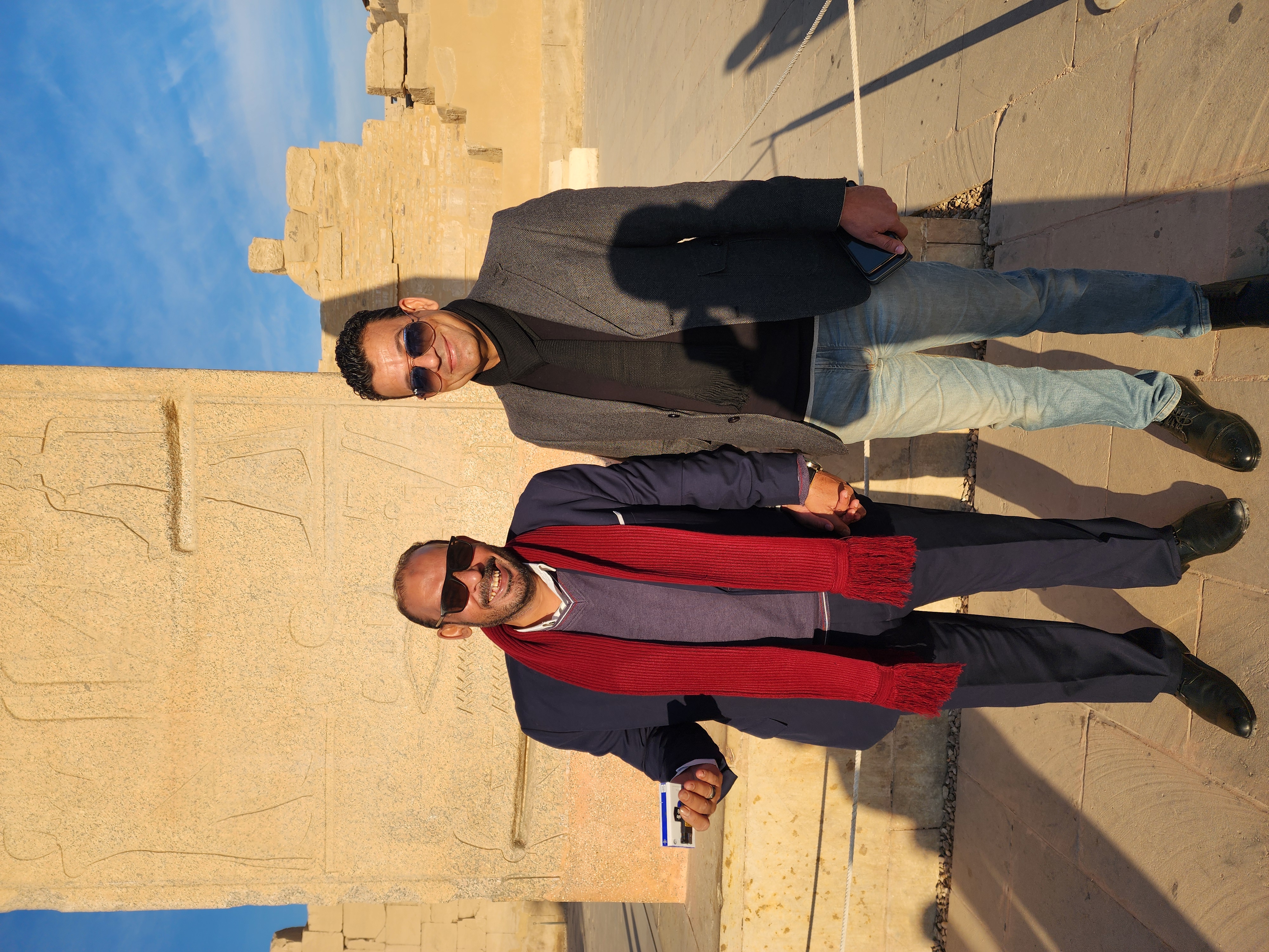 هيئة تنشيط السياحة بالأقصر توزع هدايا على السائحين في فعاليات تعامد الشمس على معبد الكرنك (3)