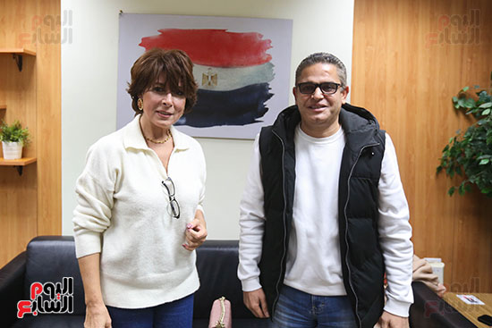 أنوشكا والكاتب الصحفي عبد الفتاح عبد المنعم رئيس التحرير