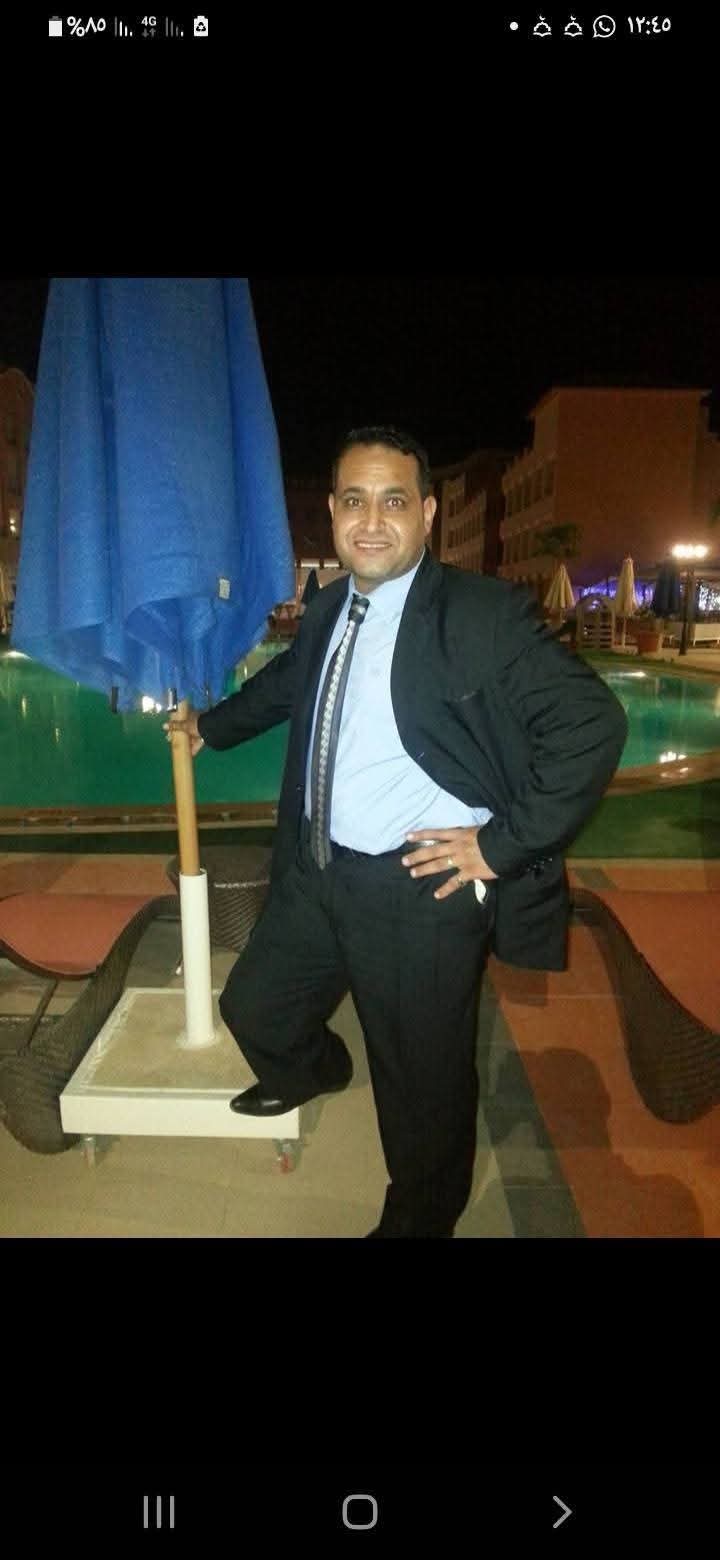 احد متوفي الشركة