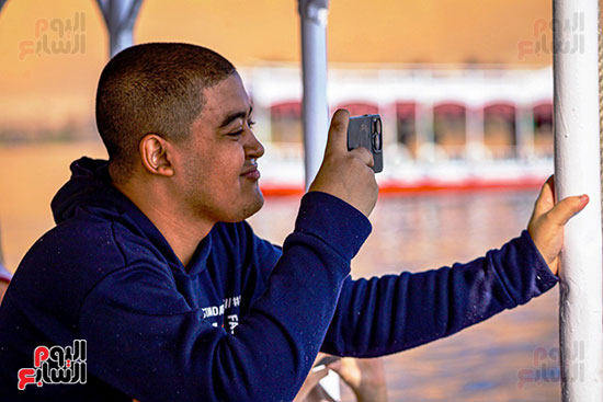 لحظات سعادة على المشاركين