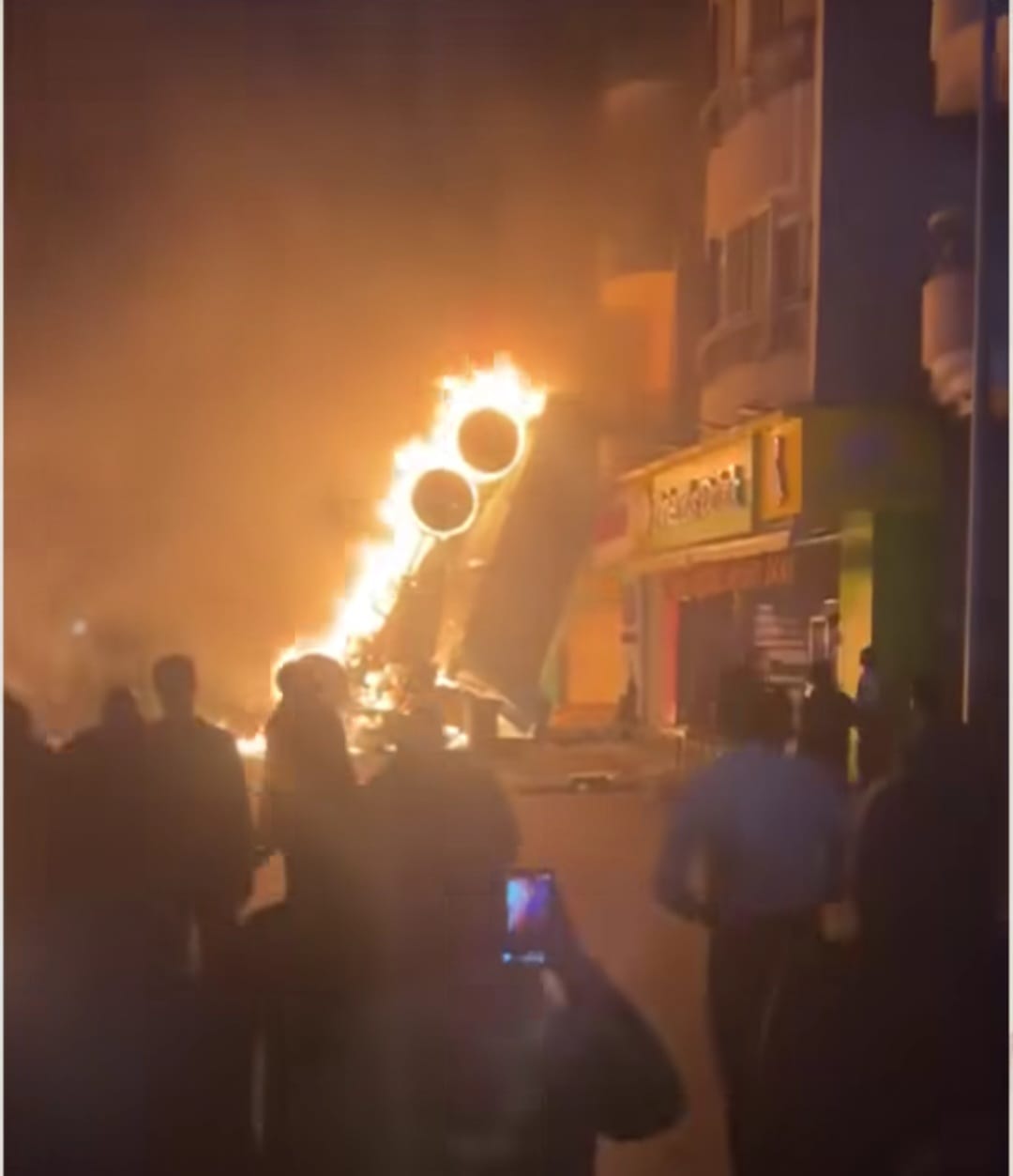 جانب من الحريق (6)