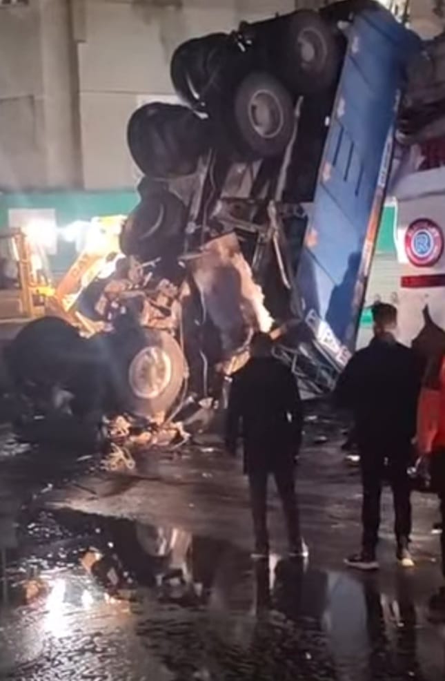 جانب من عملية الرفع (1)