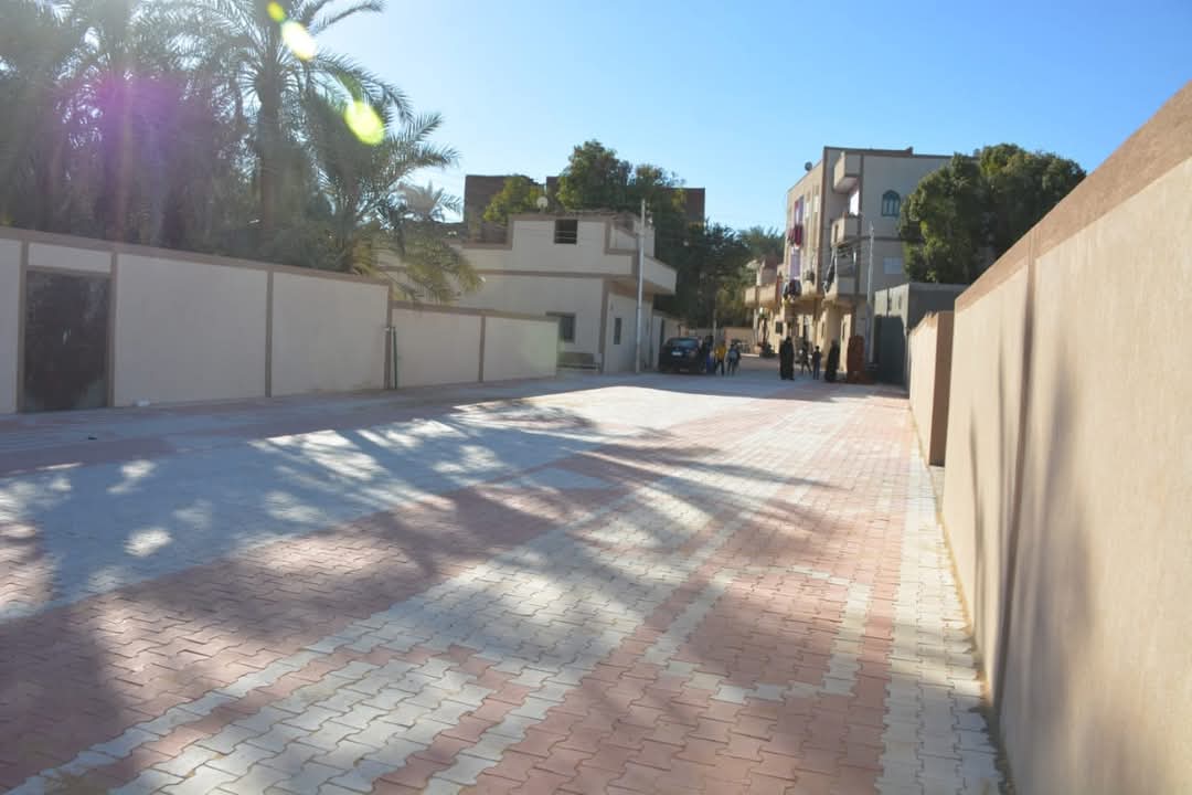 لوحات فنية ببلاط الإنترلوك لوحات فنية ببلاط الإنترلوك