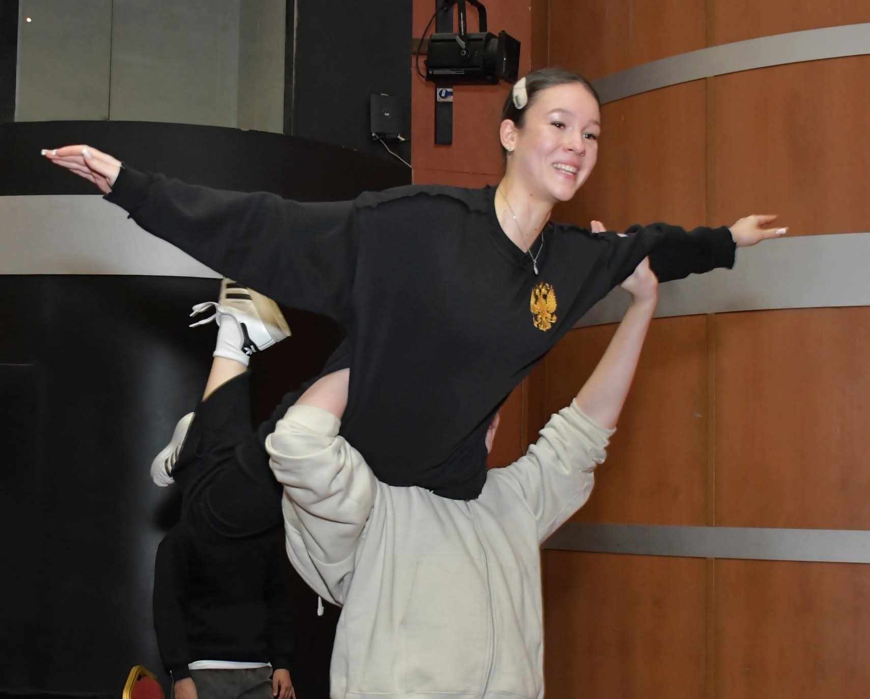 البروفه للمهرجان