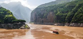 نهر يانجستى