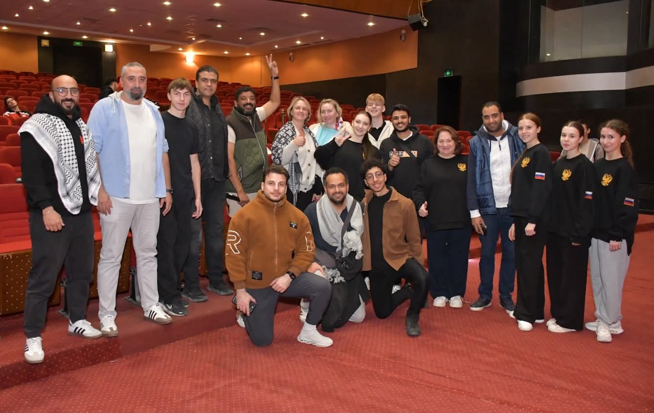 القيادات وفرق الدول