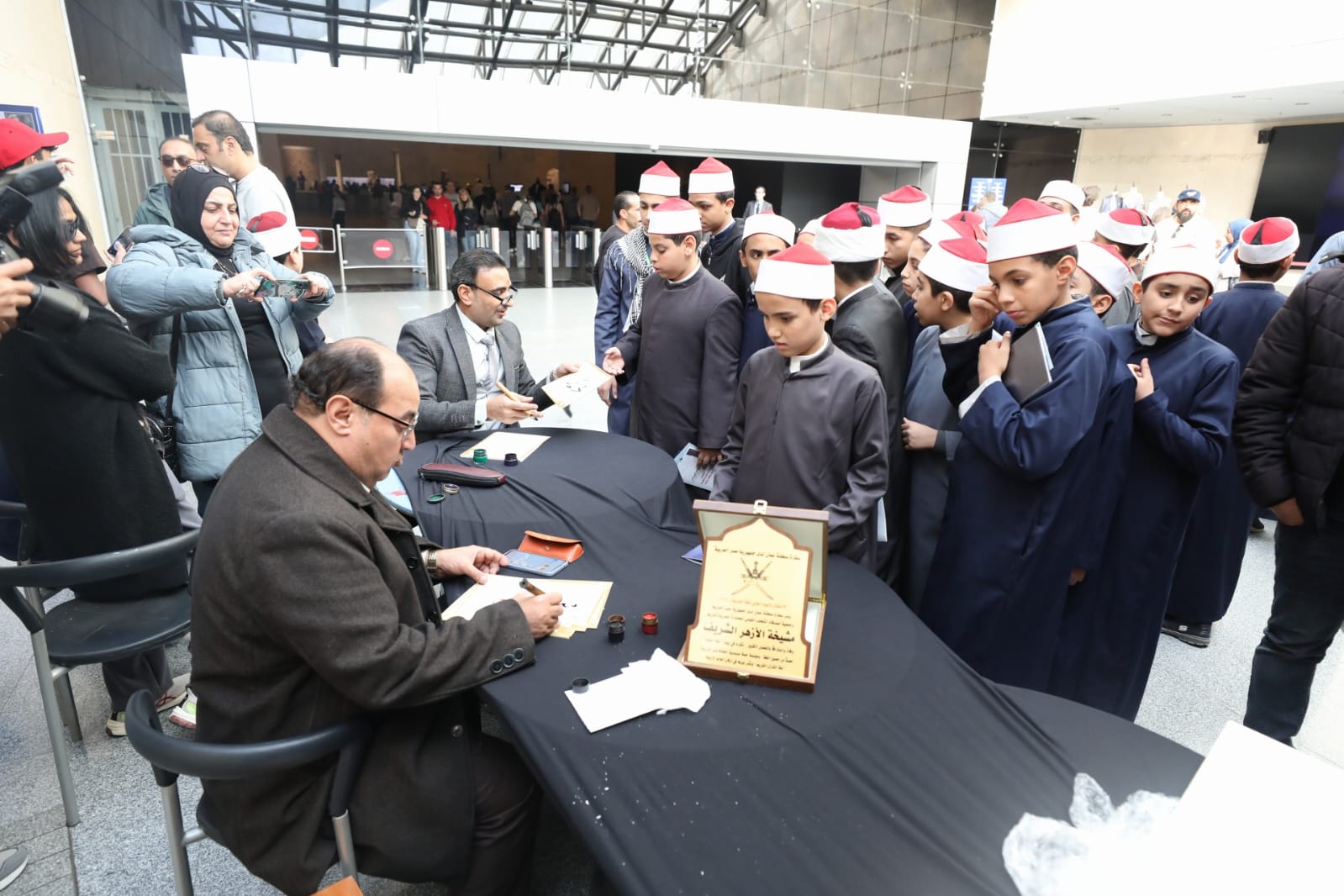 جولة لطلاب الأزهر بمتحف الحضارة