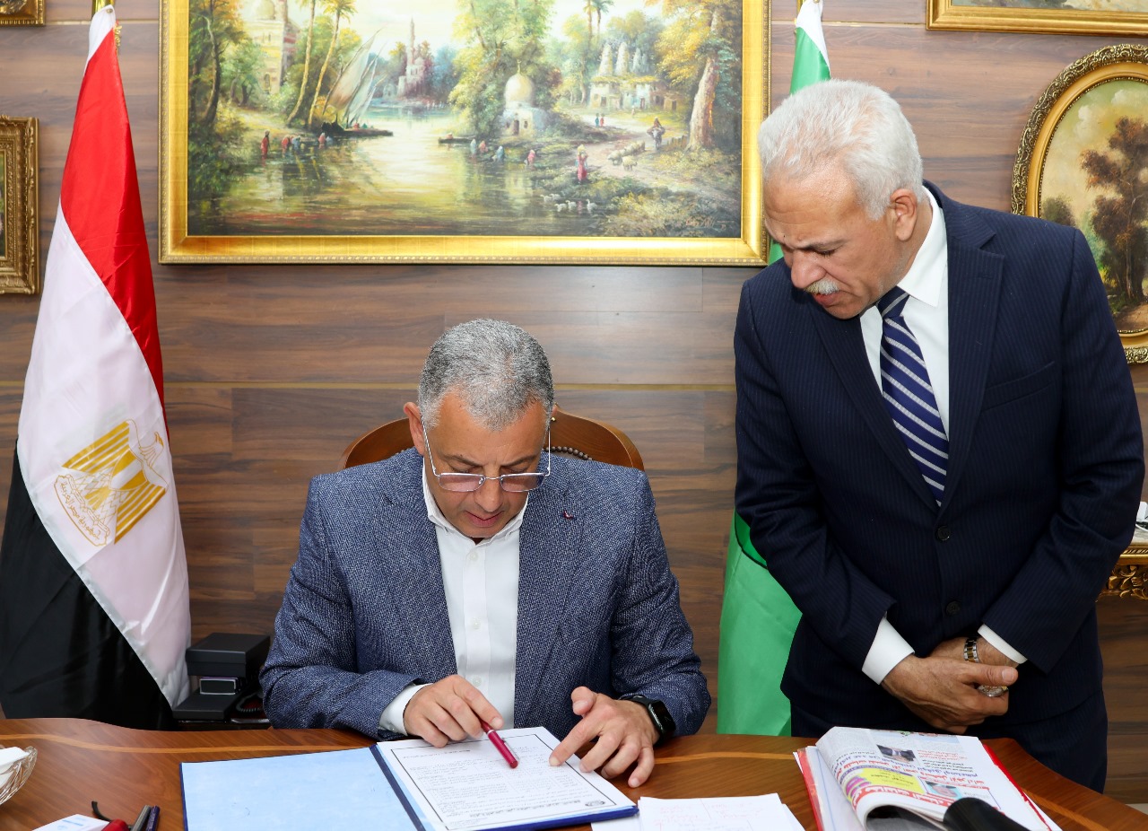 محافظ الإسماعيلية يعتمد جداول امتحانات الفصل الدراسي الأول