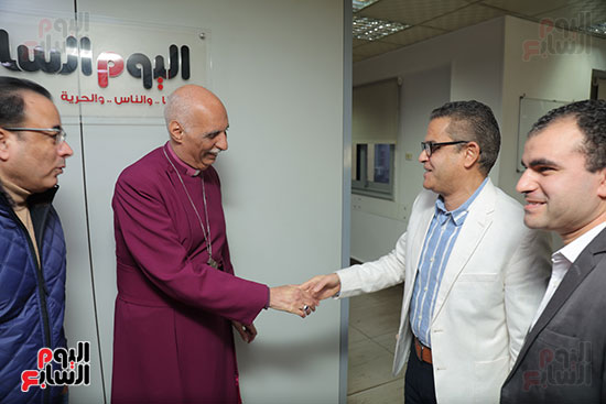 الكاتب الصحفى عبدالفتاح عبدالمنعم يرحب بالمطران سامى فوزى الكاتب الصحفى عبدالفتاح عبدالمنعم يرحب بالمطران سامى فوزى