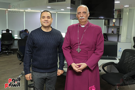 المطران سامى فوزى والكاتب الصحفى كامل كامل المطران سامى فوزى والكاتب الصحفى كامل كامل