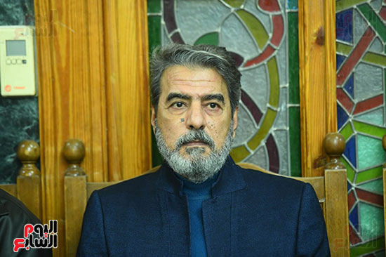 جمال عبدالناصر يؤدي واجب العزاء