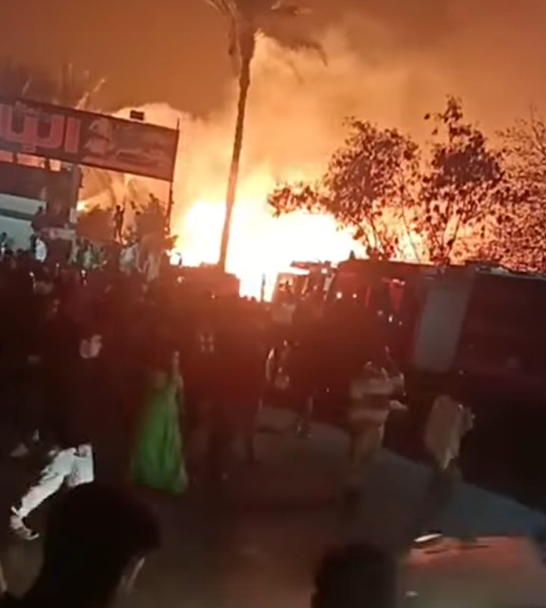 حريق مخزن اخشاب مؤسسة الزكاة (5)