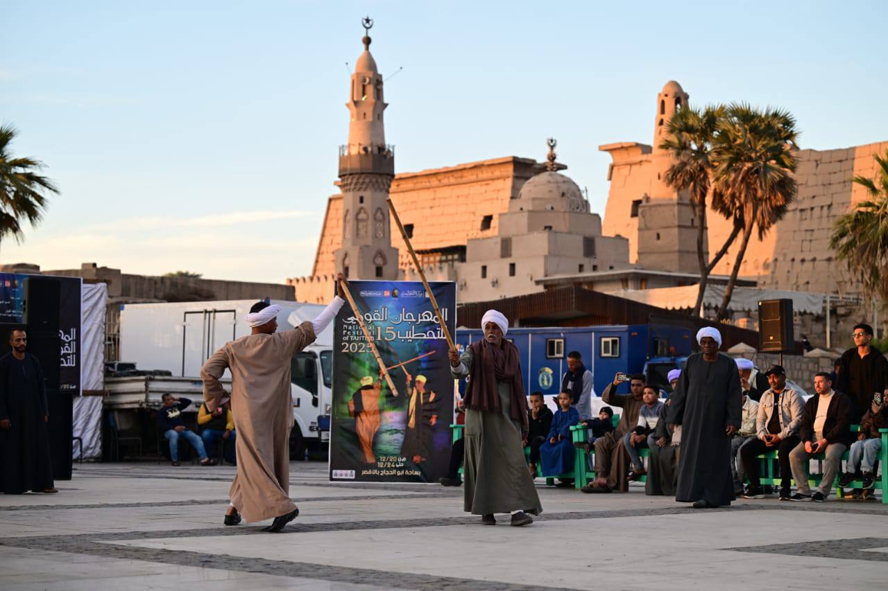 جانب من حلقات التحطيب اليومية فى مهرجان الأقصر