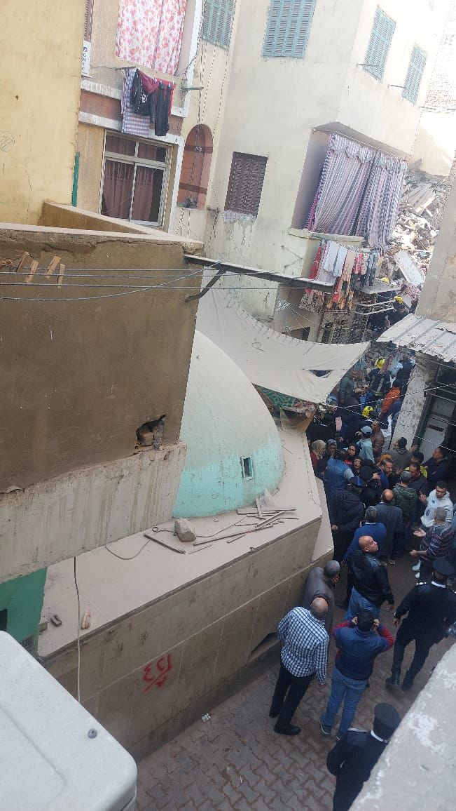 موقع انهيار عقار سكنى من 4 طوابق فى إمبابة