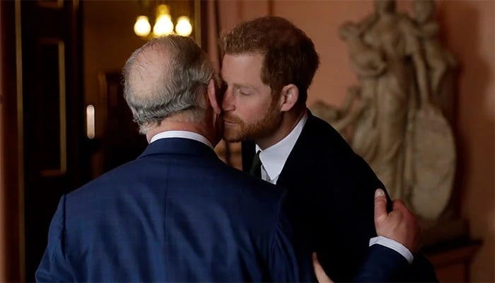 الأمير هارى ووالد الملك تشارلز