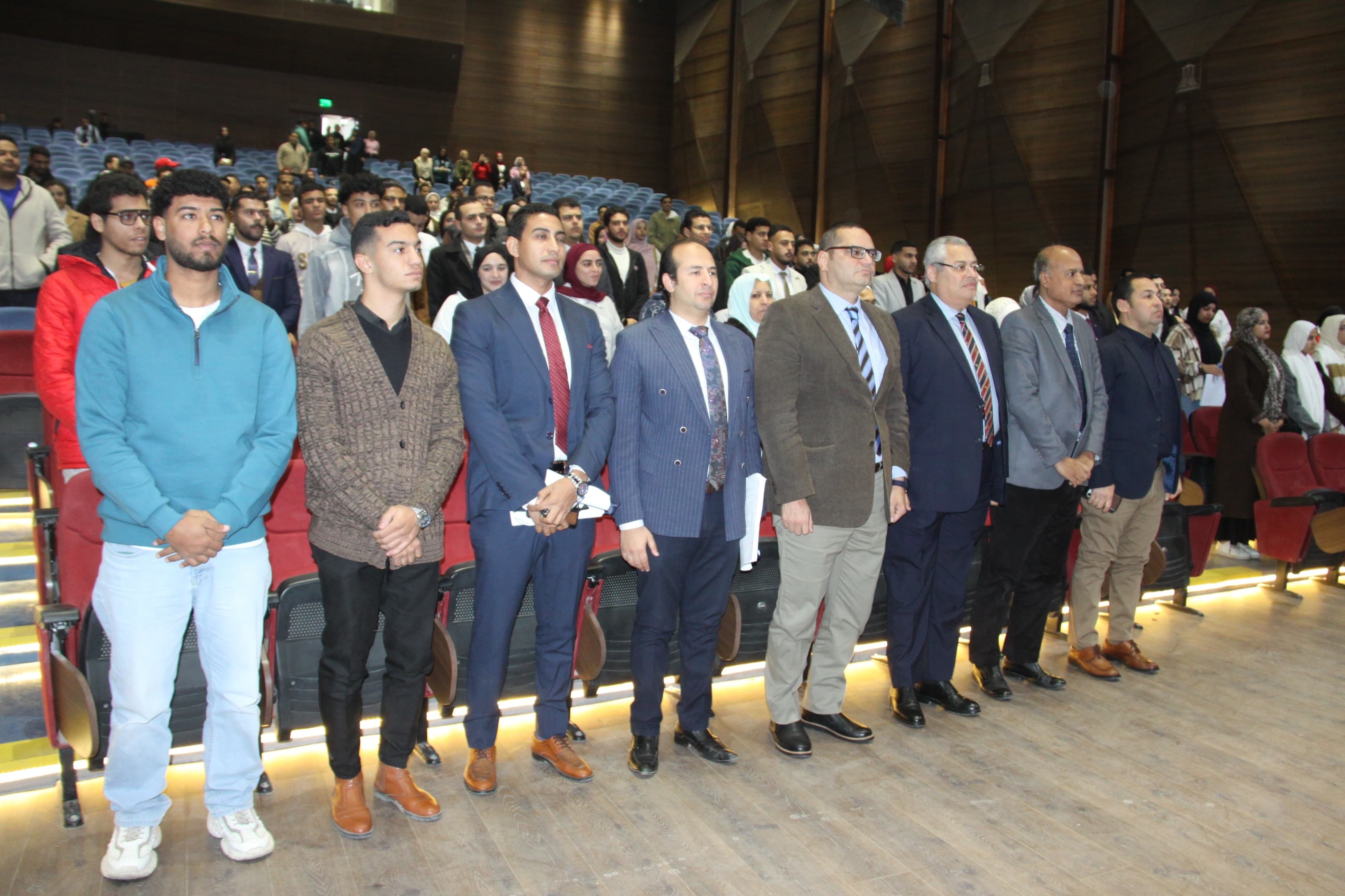 صندوق مكافحة الإدمان يشارك في تدريب طلاب كلية حقوق على نموذج محاكاة لقضايا المخدرات