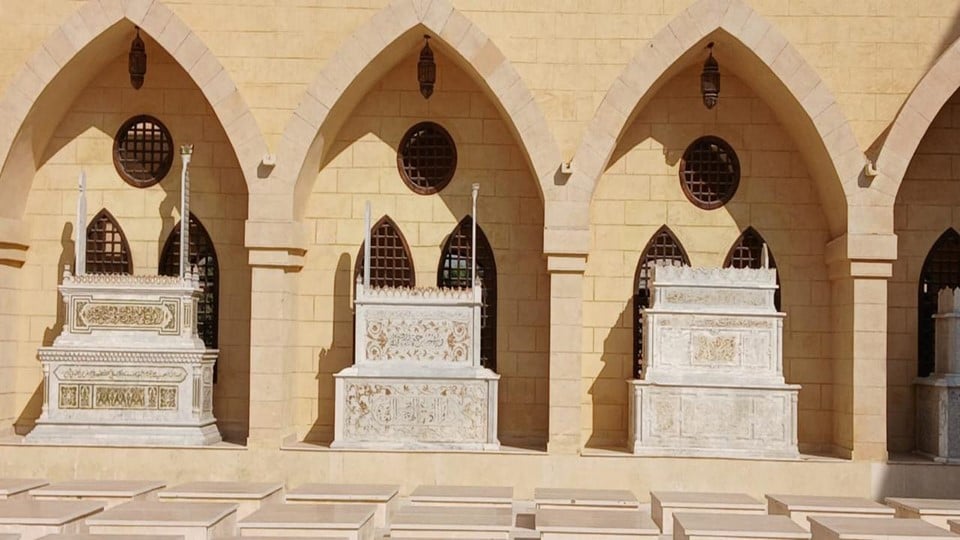 تراكيب معمارية فريدة لمقابر تحيا مصر للخالدين (1)