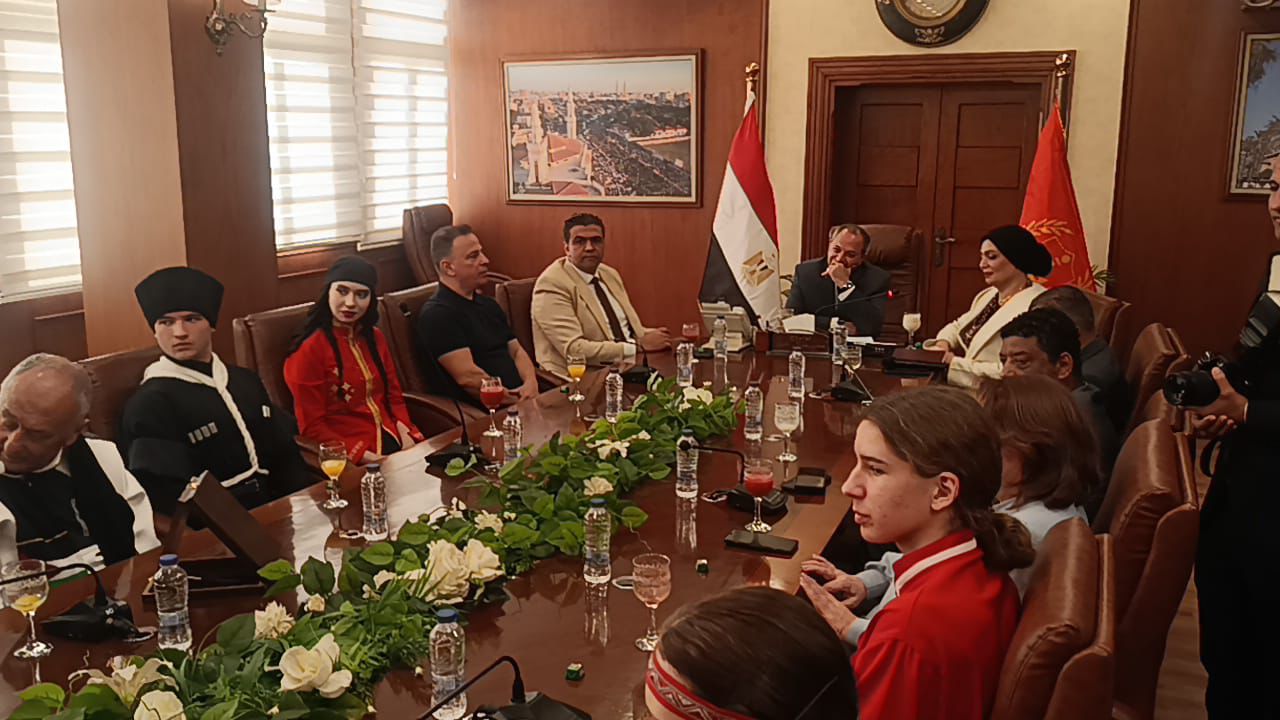 الزفود مع المخافظ