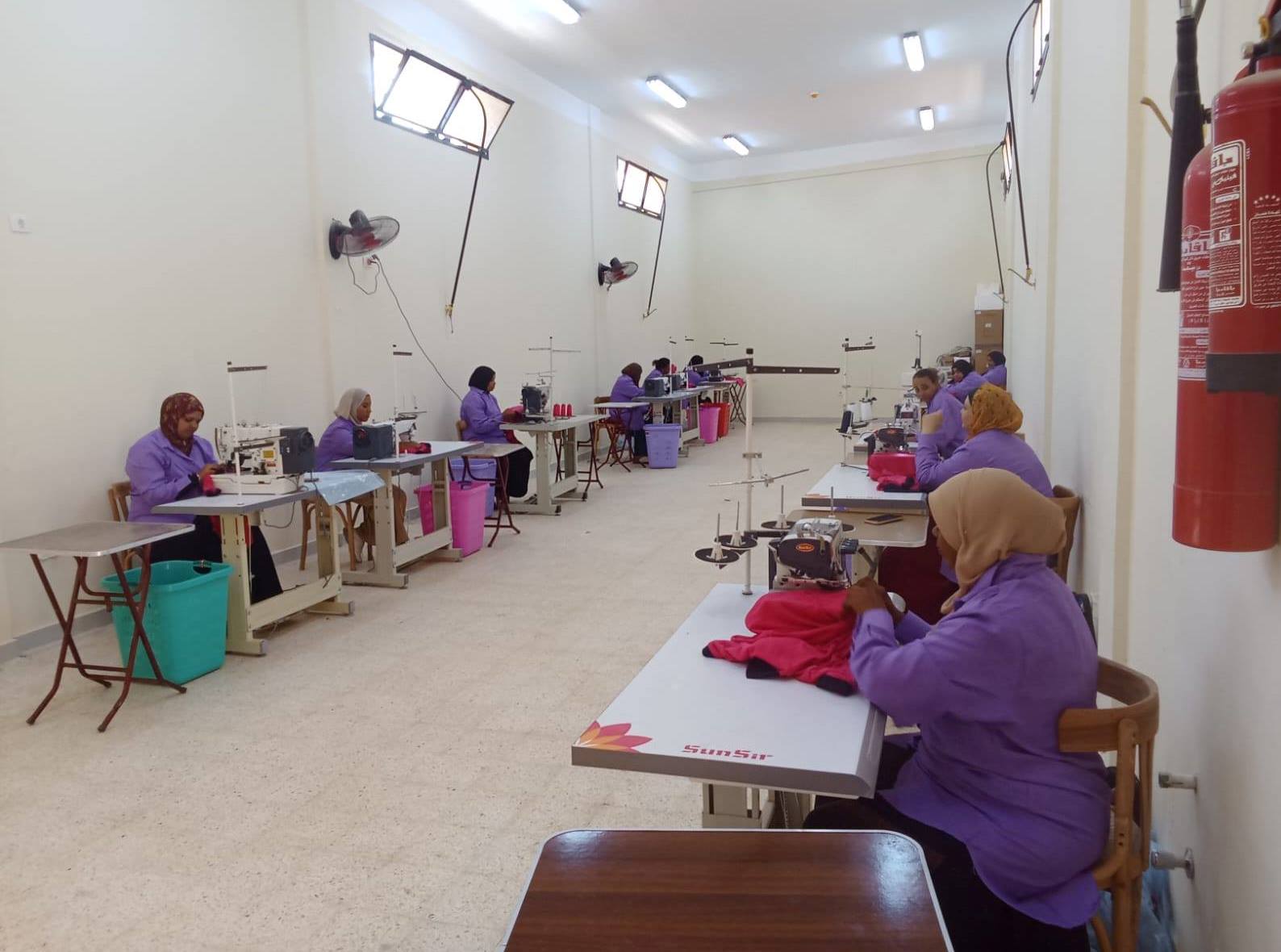 المجمع الصناعي الحرفي بقرية السلام بمركز أرمنت المجمع الصناعي الحرفي بقرية السلام بمركز أرمنت