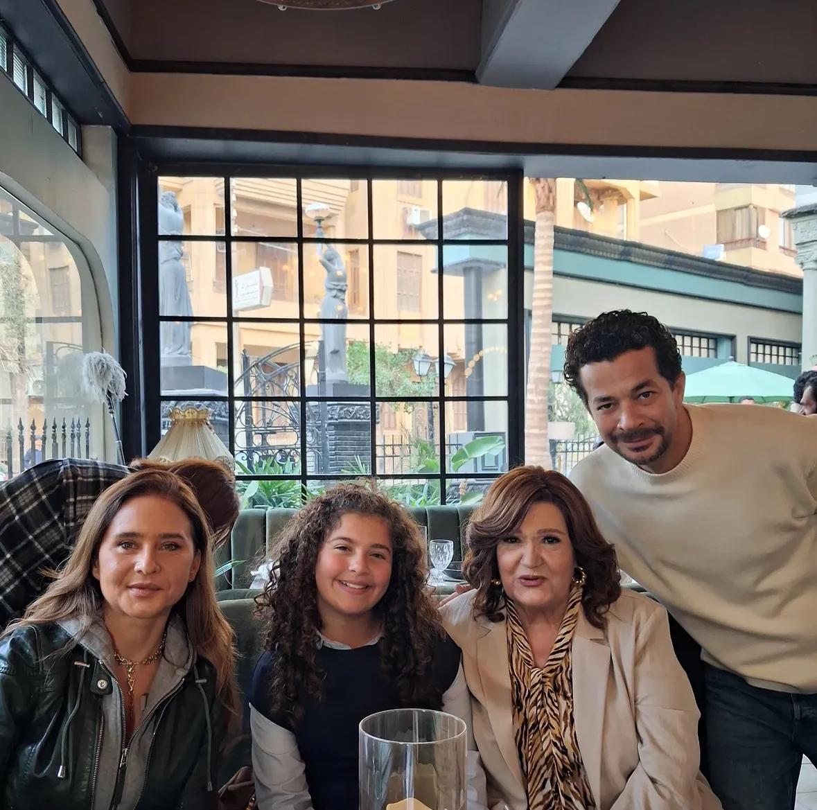 نيللي كريم وميمي جمال وشريف سلامة وليا سويدان