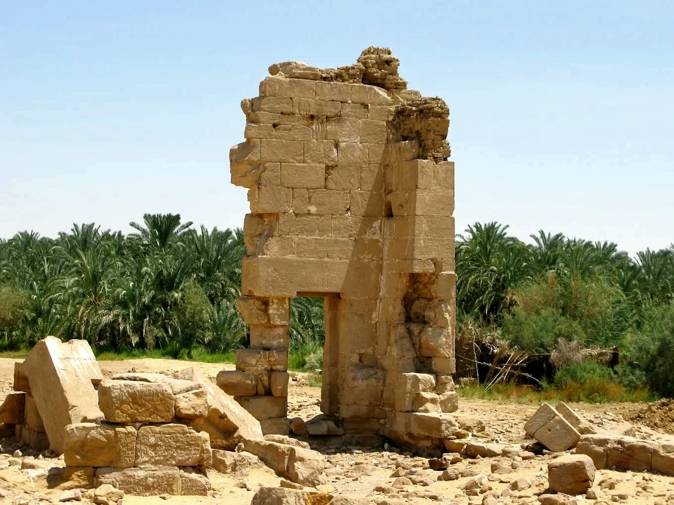 جانب من معبد الناضورة