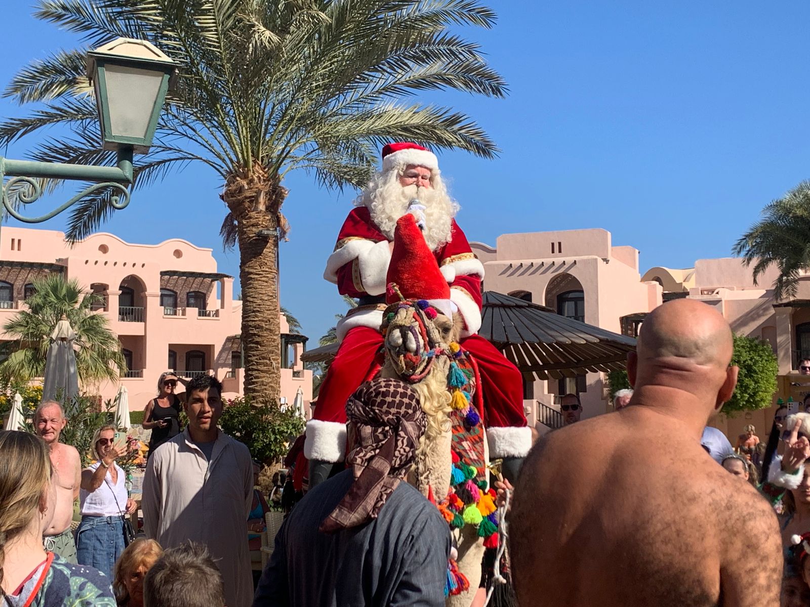 يصل الغردقة فى الكريسماس للمرة للسنه 13 يصل الغردقة فى الكريسماس للمرة للسنه 13