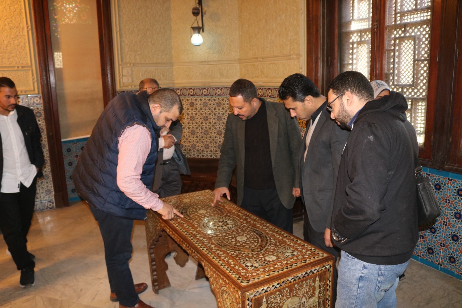 جانب من زيارة وفد مجمع البحوث