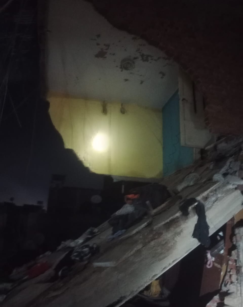 انهيار عقار بحى شرق بالمنصورة