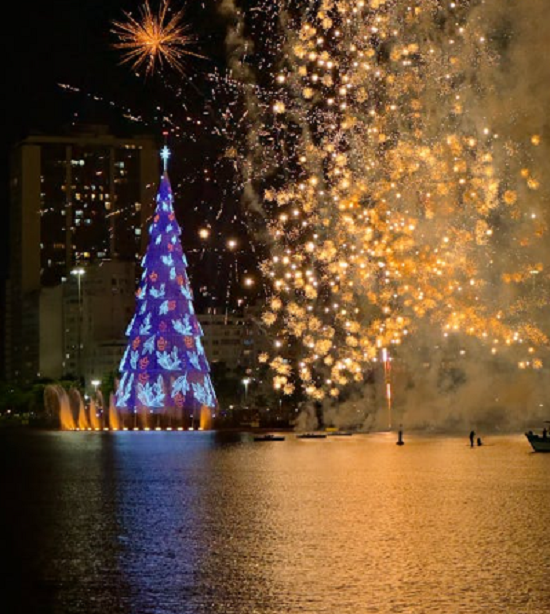 الاحتفال بالعام الجديد