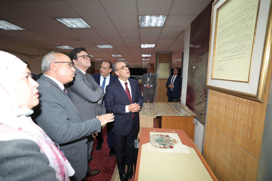 الوثائق التاريخية بعد ترميمها