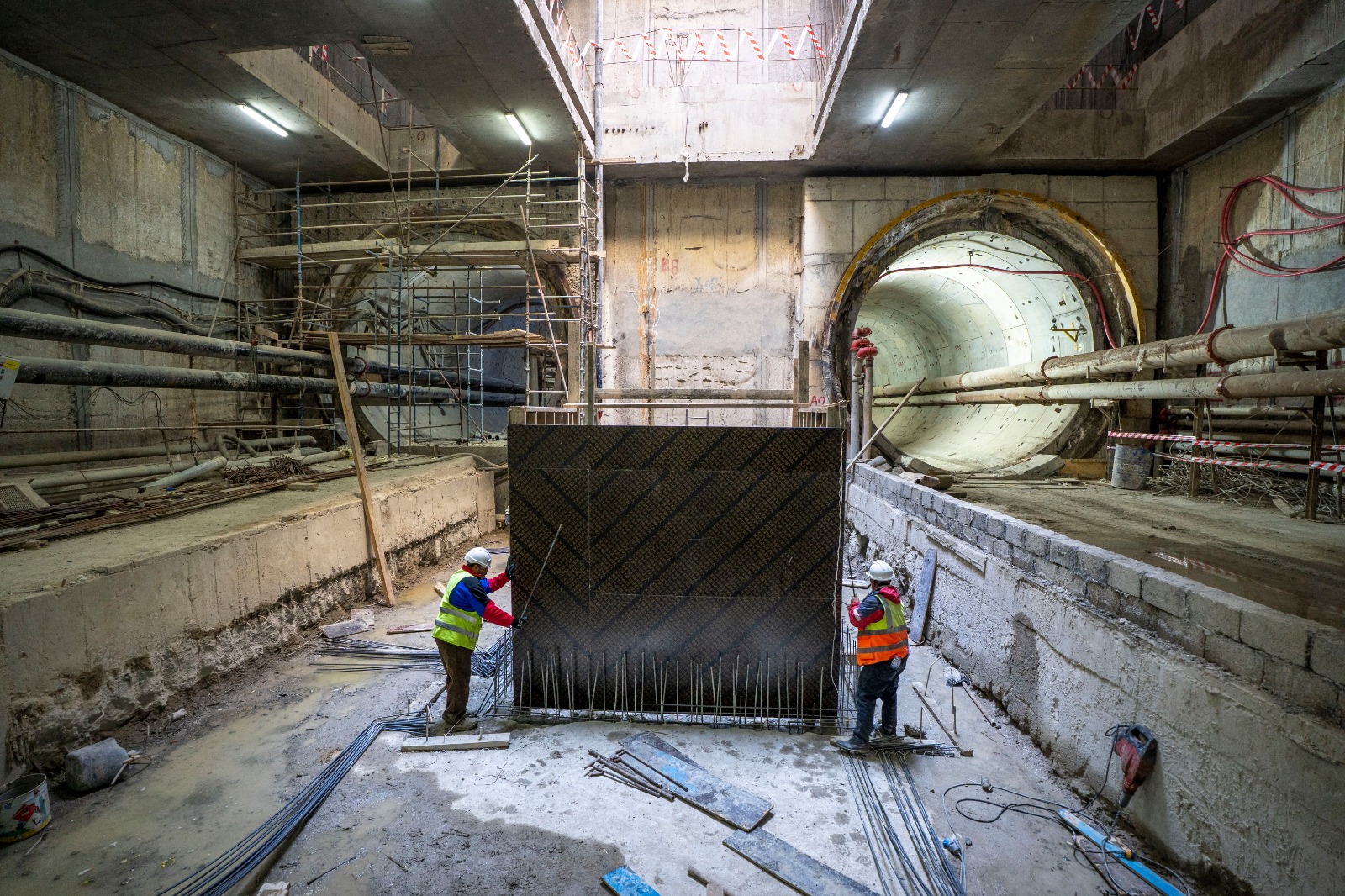 fe5c21dd-5f59-42b6-8f70-b07428f28312