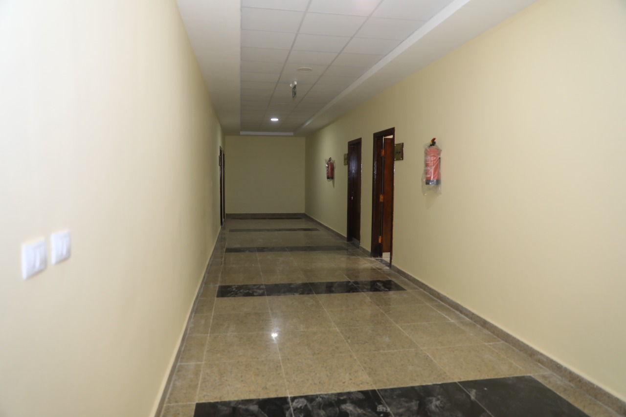 المبنى من الداخل المبنى من الداخل