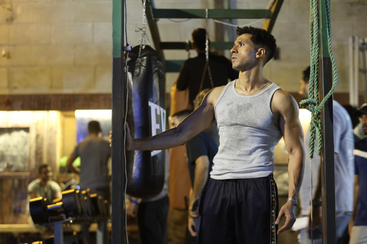 كواليس مسلسل بطل العالم