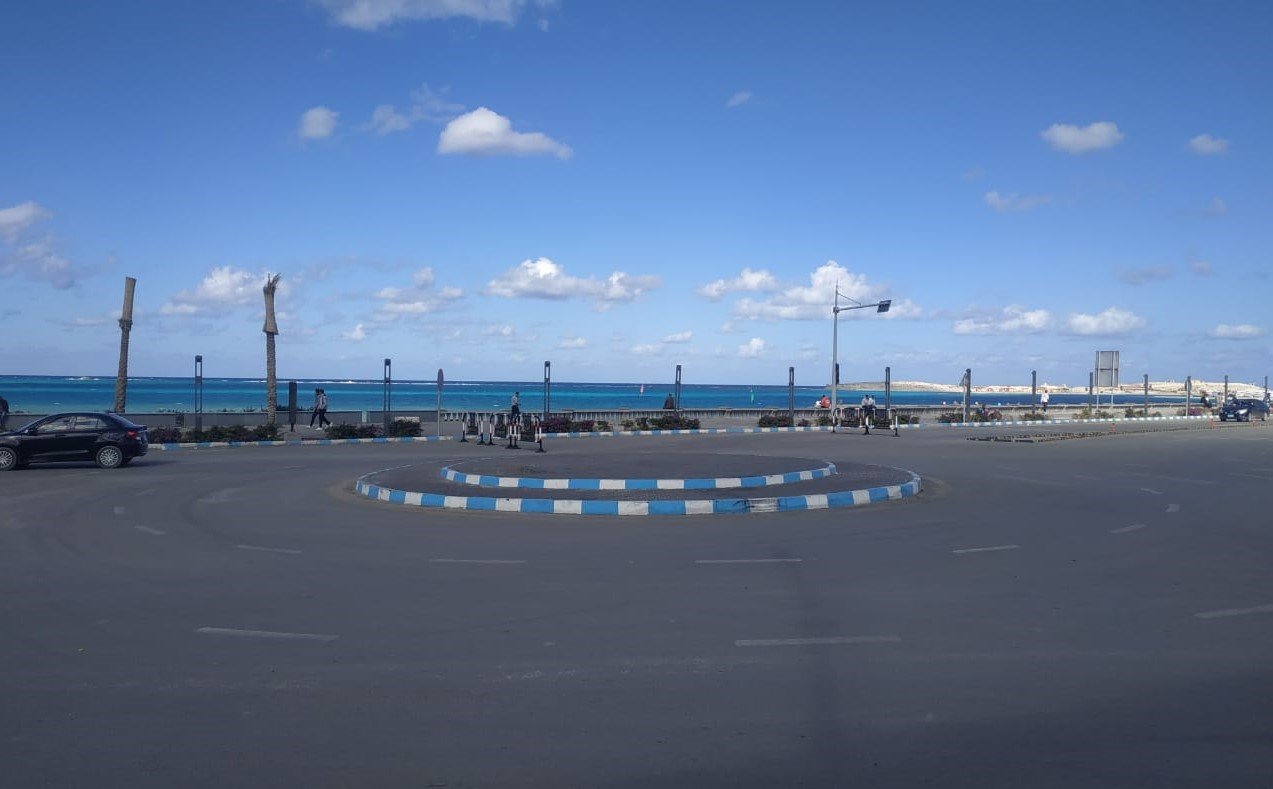 تطوير كورنيش مطروح يوفر رؤية مفتوحة للبحر تطوير كورنيش مطروح يوفر رؤية مفتوحة للبحر