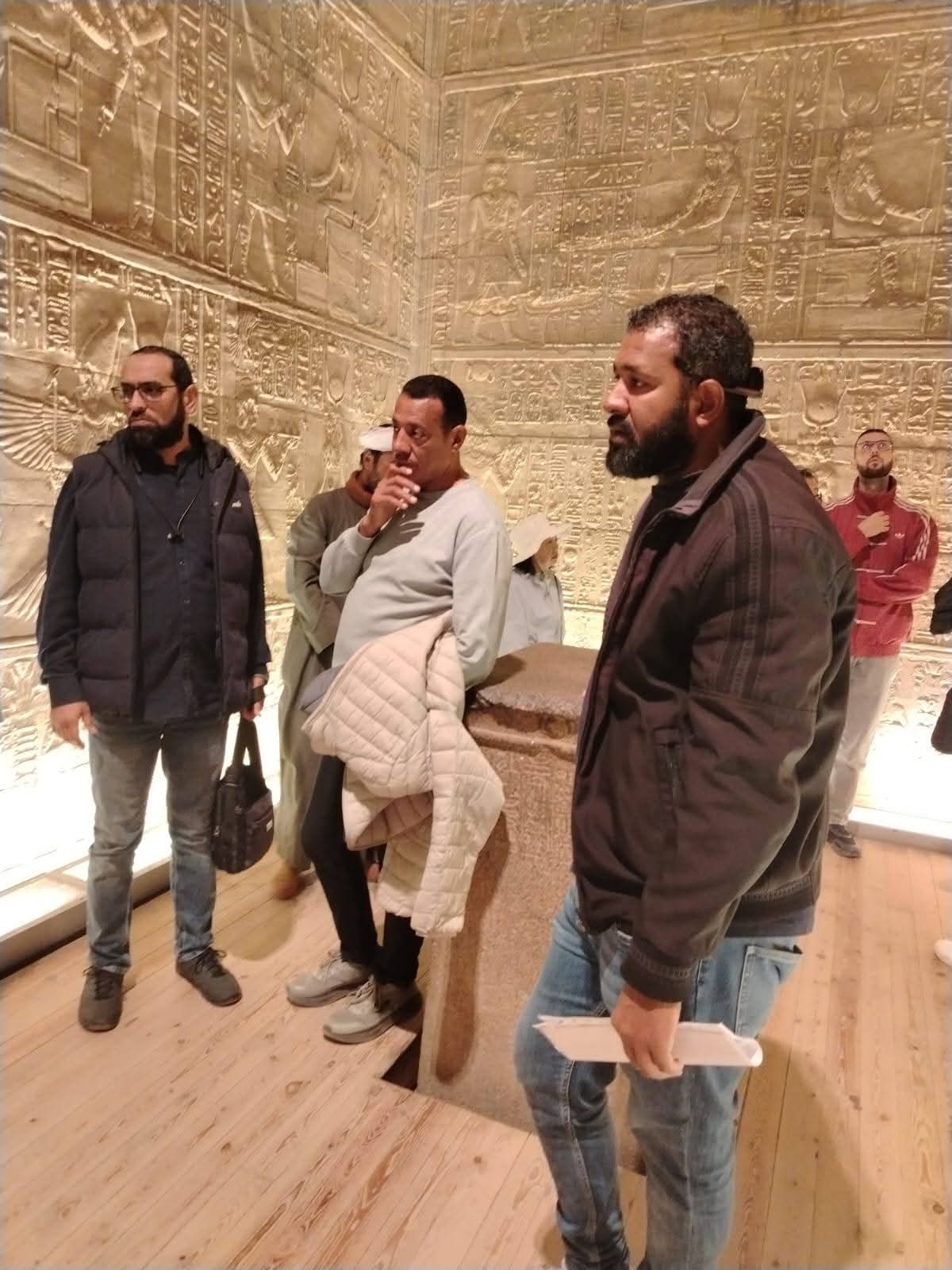 داخل معبد فيلة