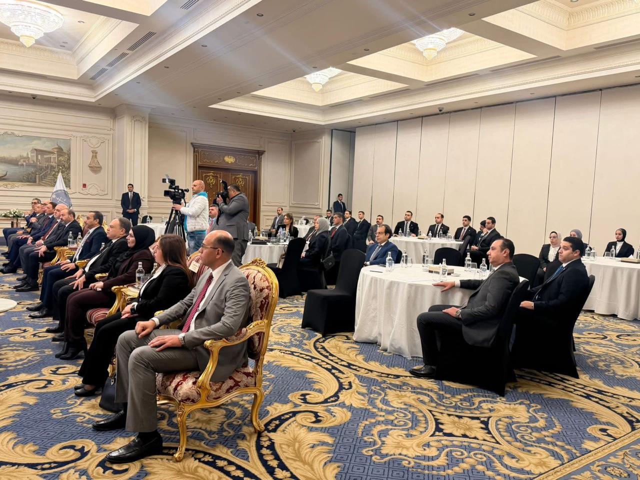 54d0e6b6-6950-4e41-b917-d905c945e15a